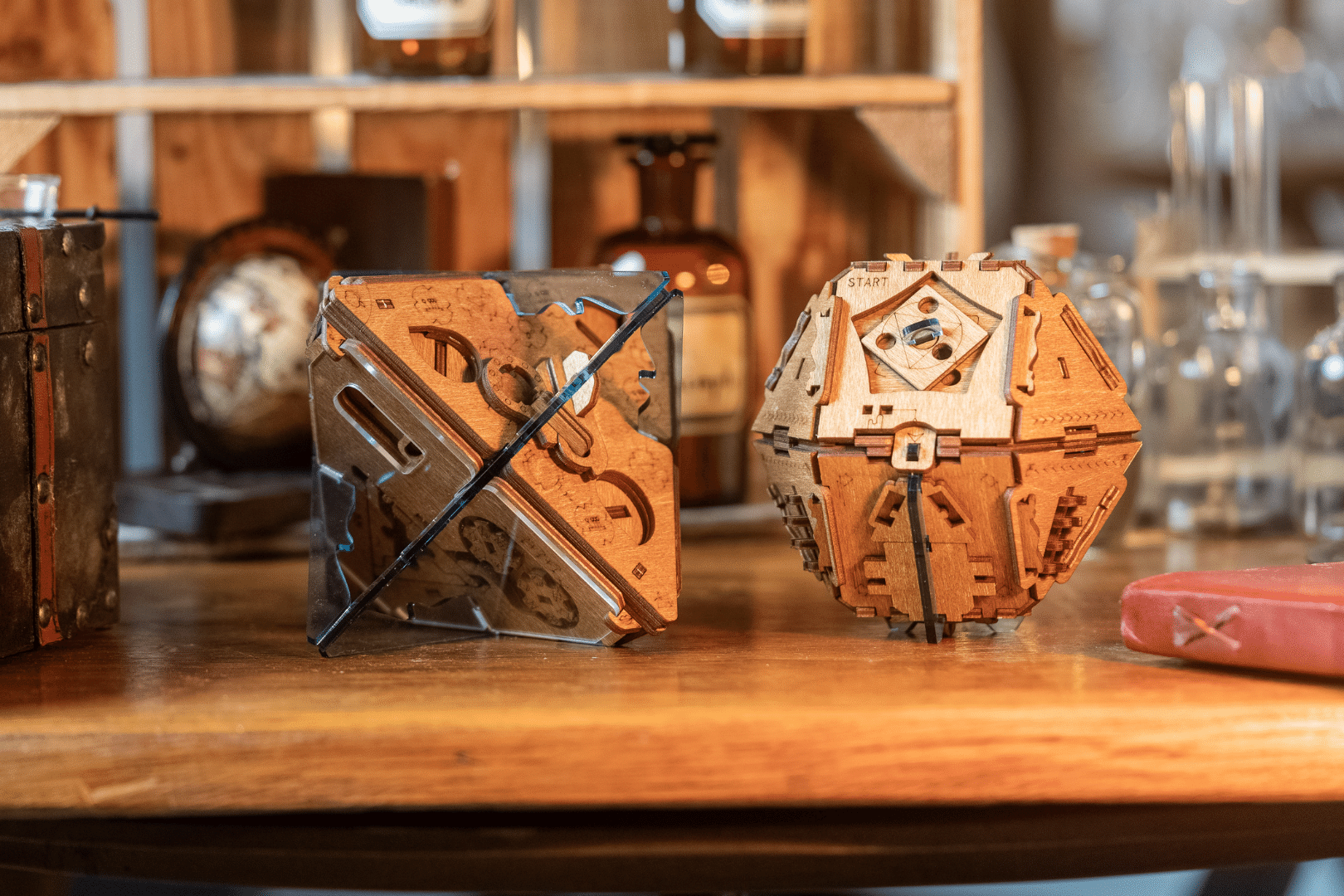 Anti-Gravity - Escape Room Game in a Puzzle Box