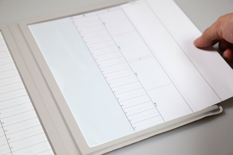 Mover Book | Bravestorming - Wake Concept Store