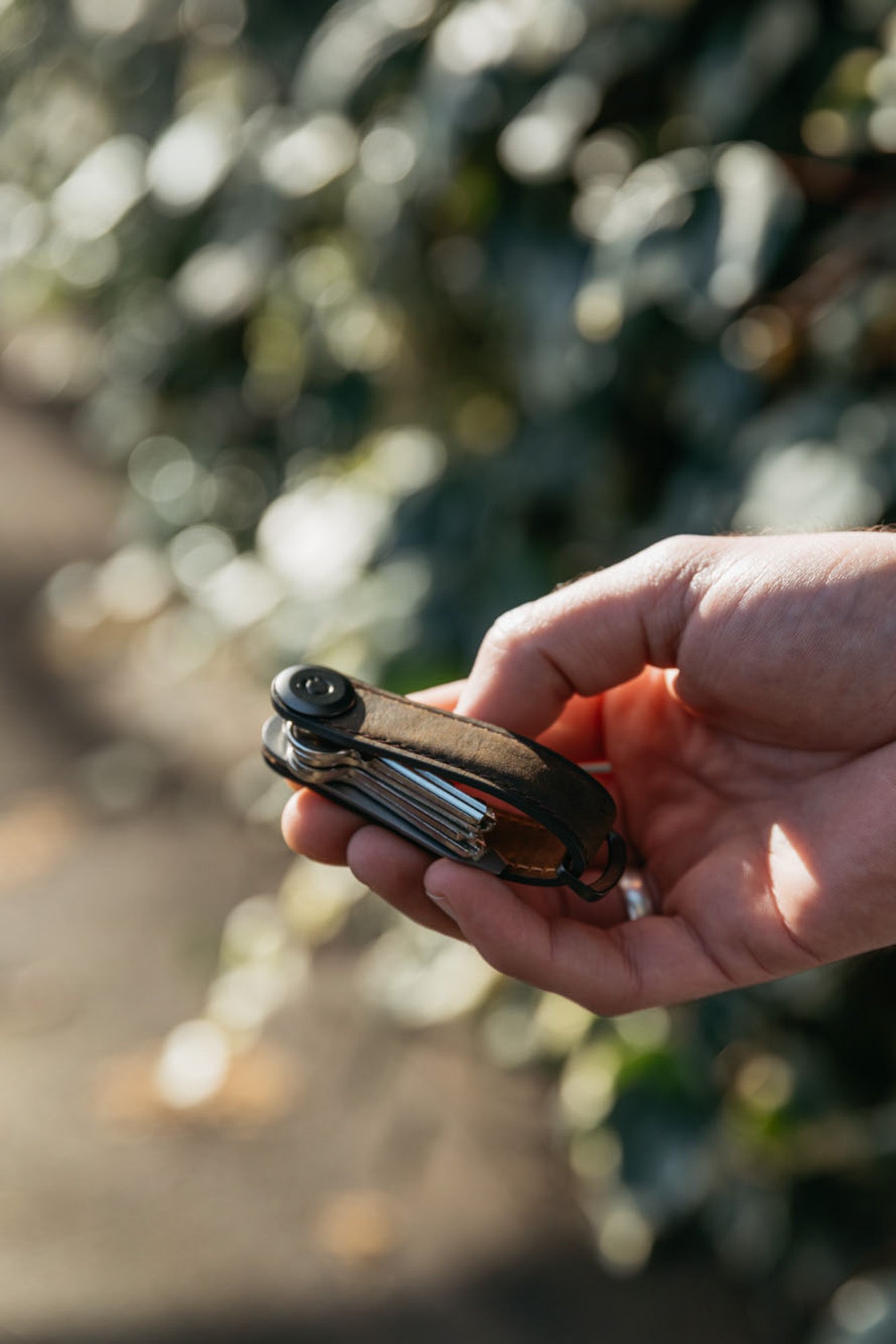 Crazy Horse Leather Key Organiser, Oak Brown/Brown | Orbitkey - Wake Concept Store