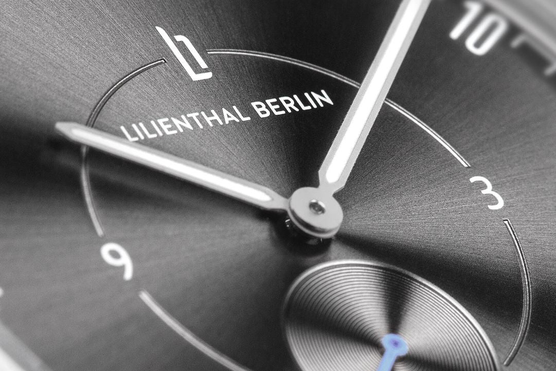 Lilienthal 1, All Silver Small/ Black Leather Strap