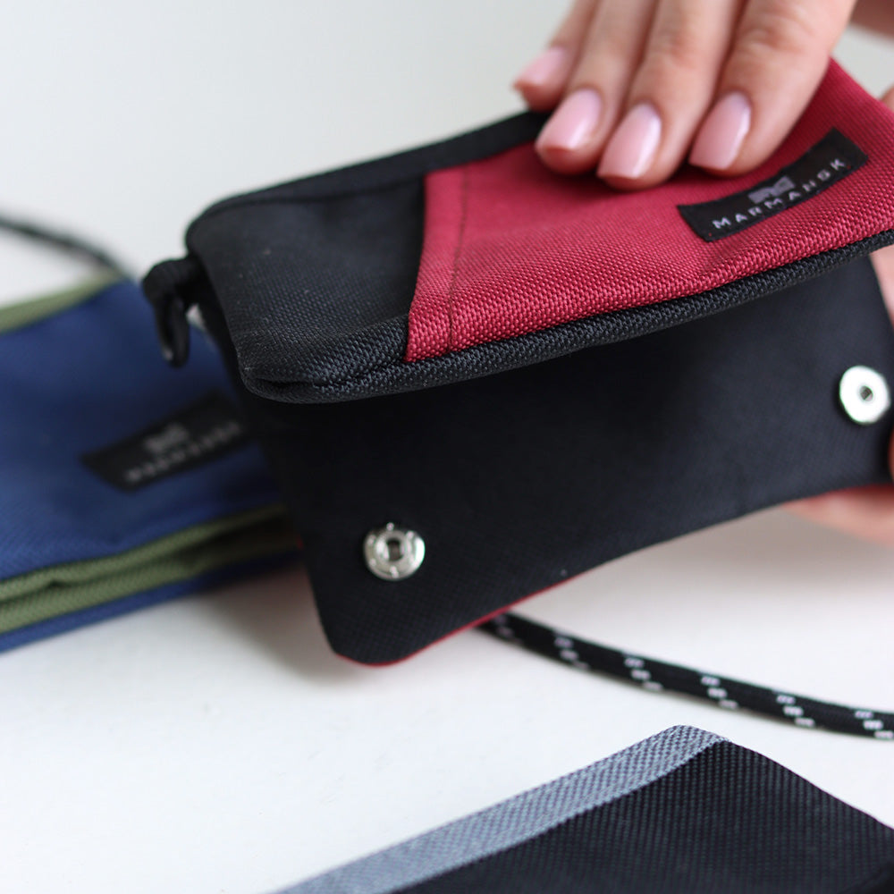 Lovozero Liten Lanyard Wallet | Marmansk - Wake Concept Store