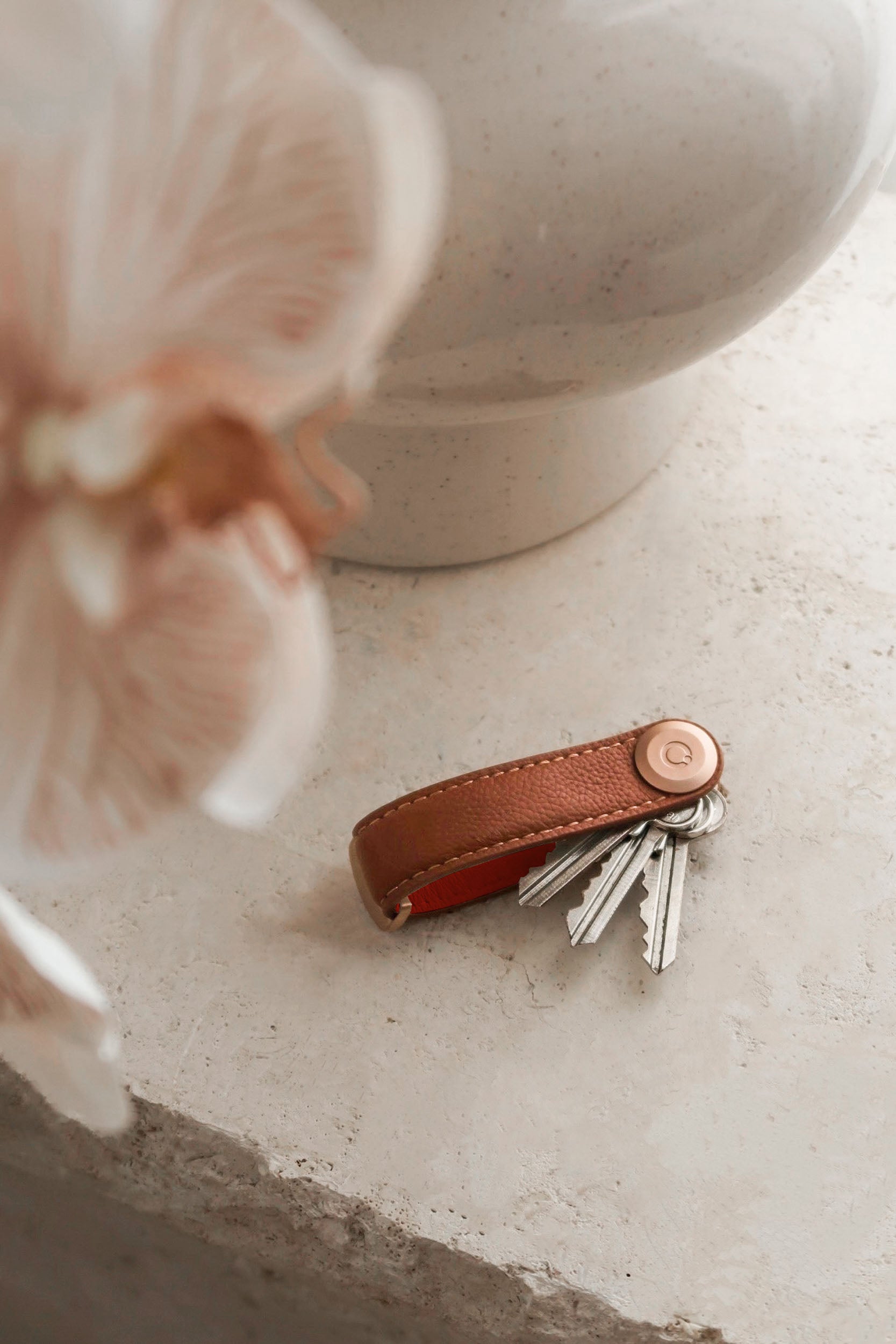 Pebbled Leather Key Organiser, Amber | Orbitkey - Wake Concept Store