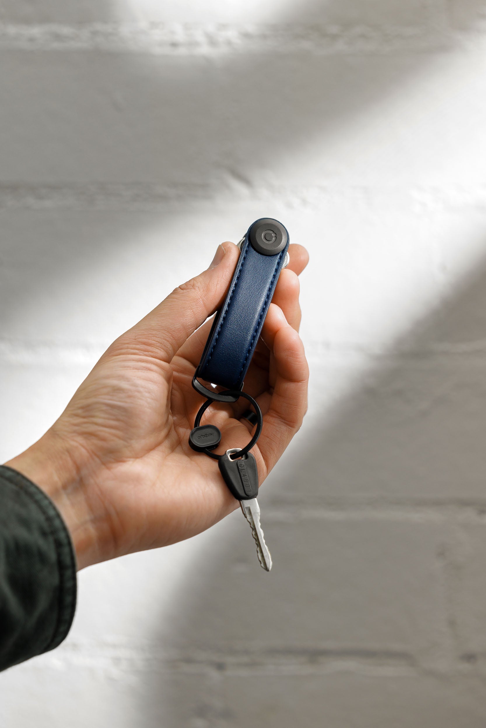 Cactus Key Organiser, Navy | Orbitkey - Wake Concept Store