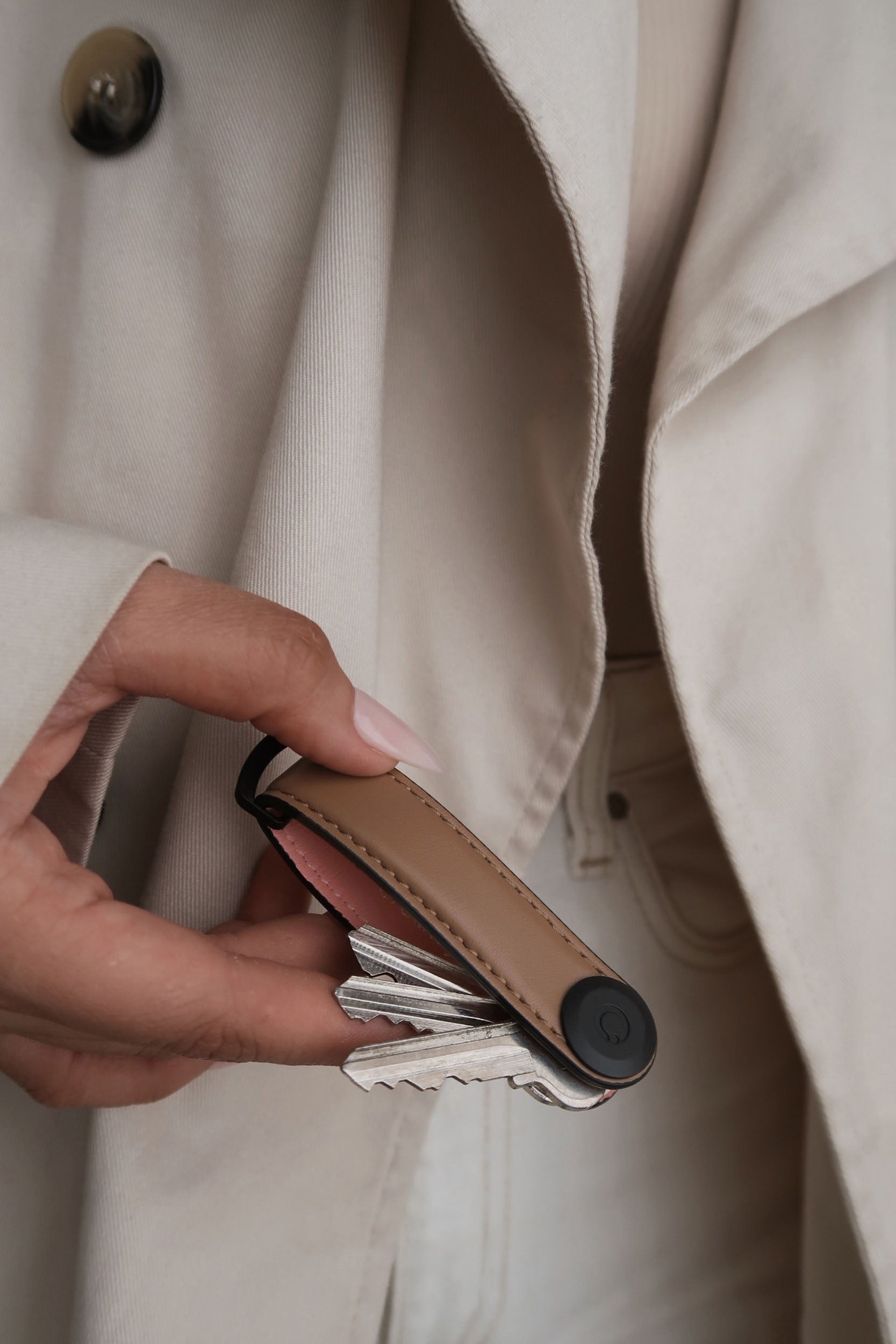 Seasonal Colour Leather Key Organiser, Cocoa Rose | Orbitkey - Wake Concept Store