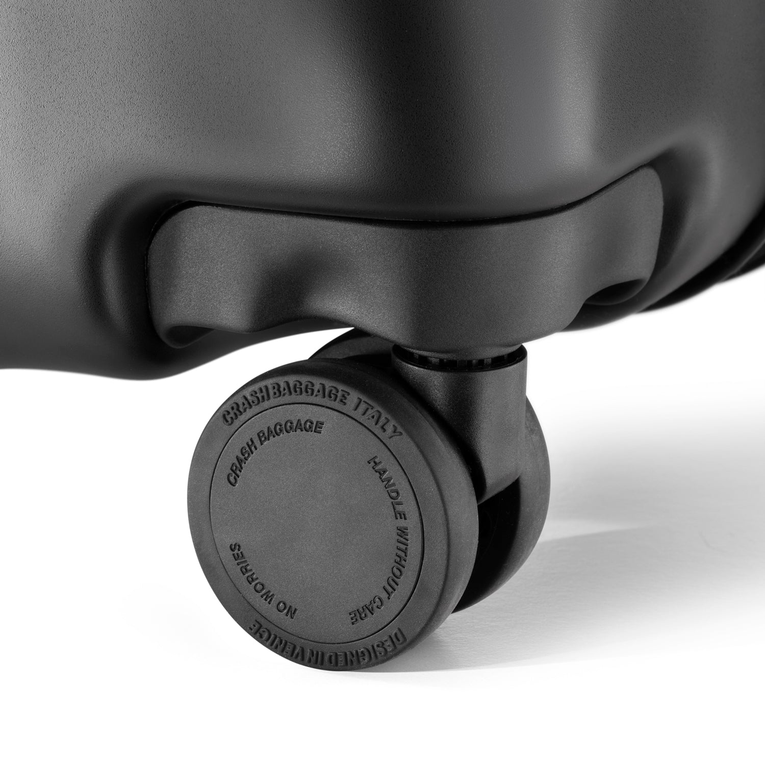 Trunk, 4 Wheels Suitcase | Crash Baggage - Wake Concept Store