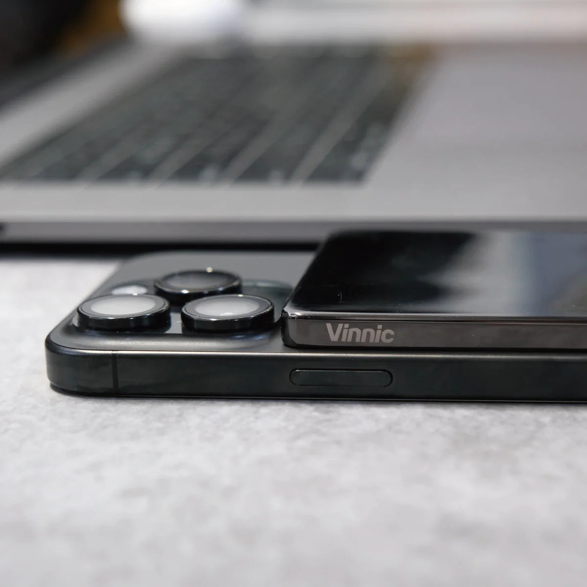 Cardinal Peak Magnetic Wireless Power Bank 2,000mAh | Vinnic Power - Wake Concept Store