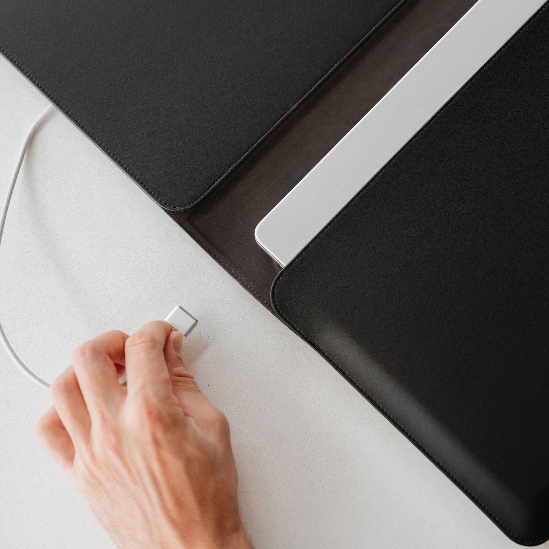 Hybrid Laptop Sleeve, Black
