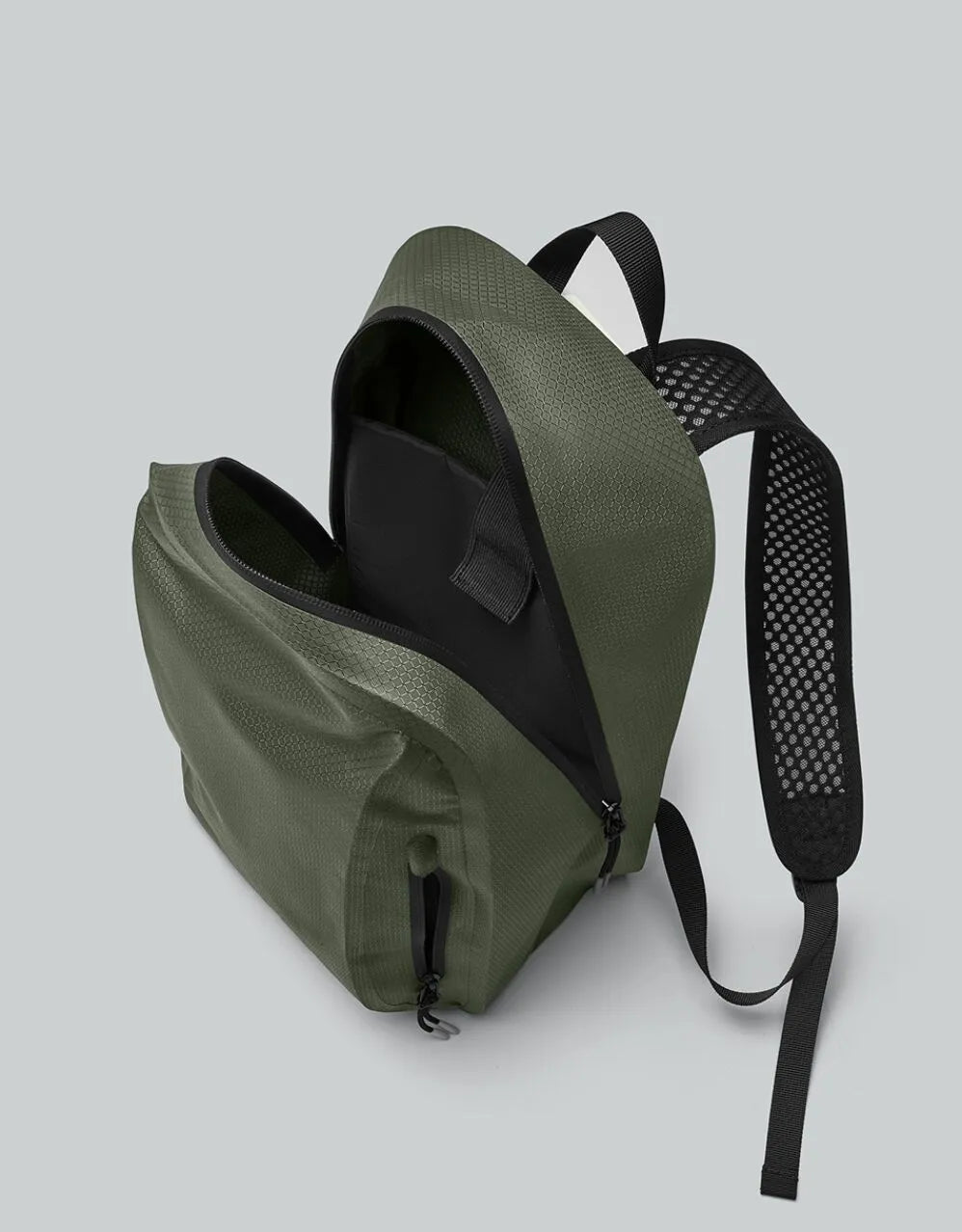 Lightweight DuoSeal Backpack 14", Olive