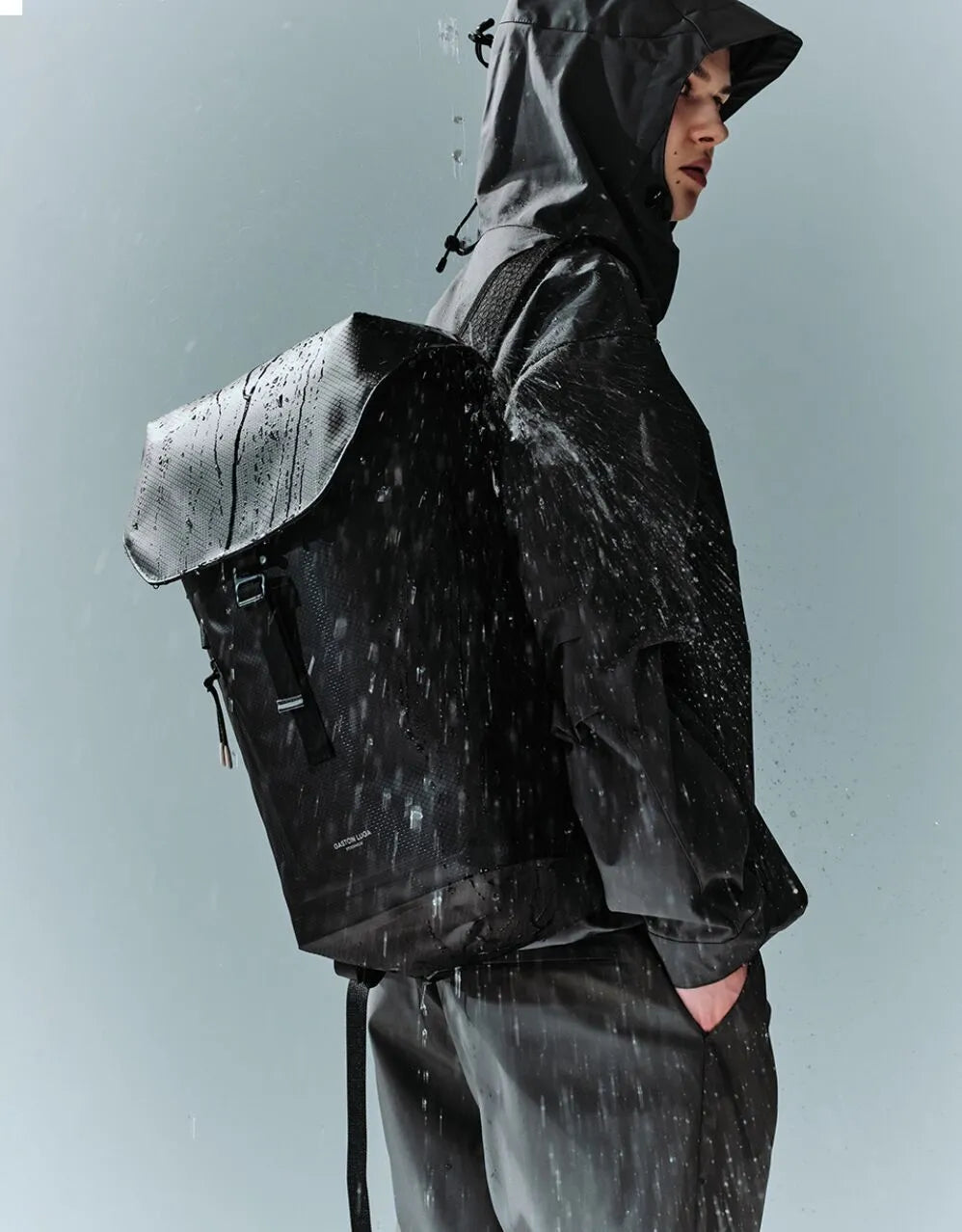 Lightweight DuoSeal Flap Backpack 14", Black