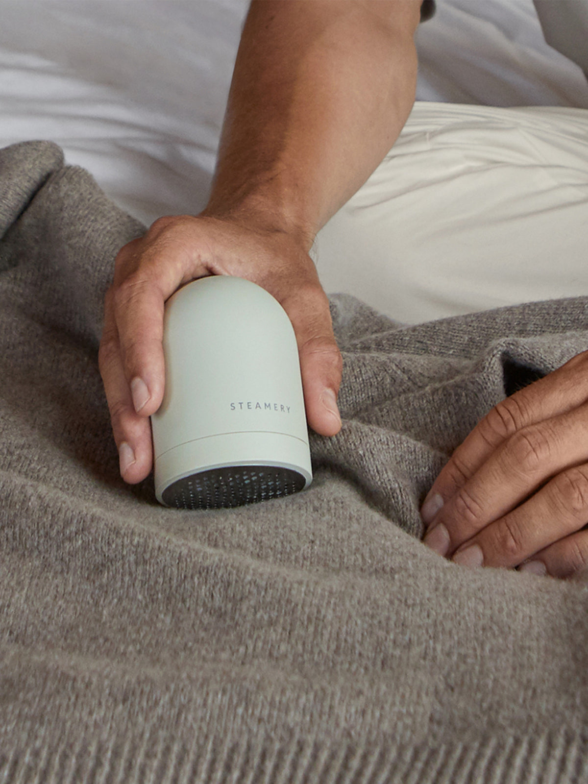 Pilo No.2 Fabric Shaver, Sand | Steamery - Wake Concept Store