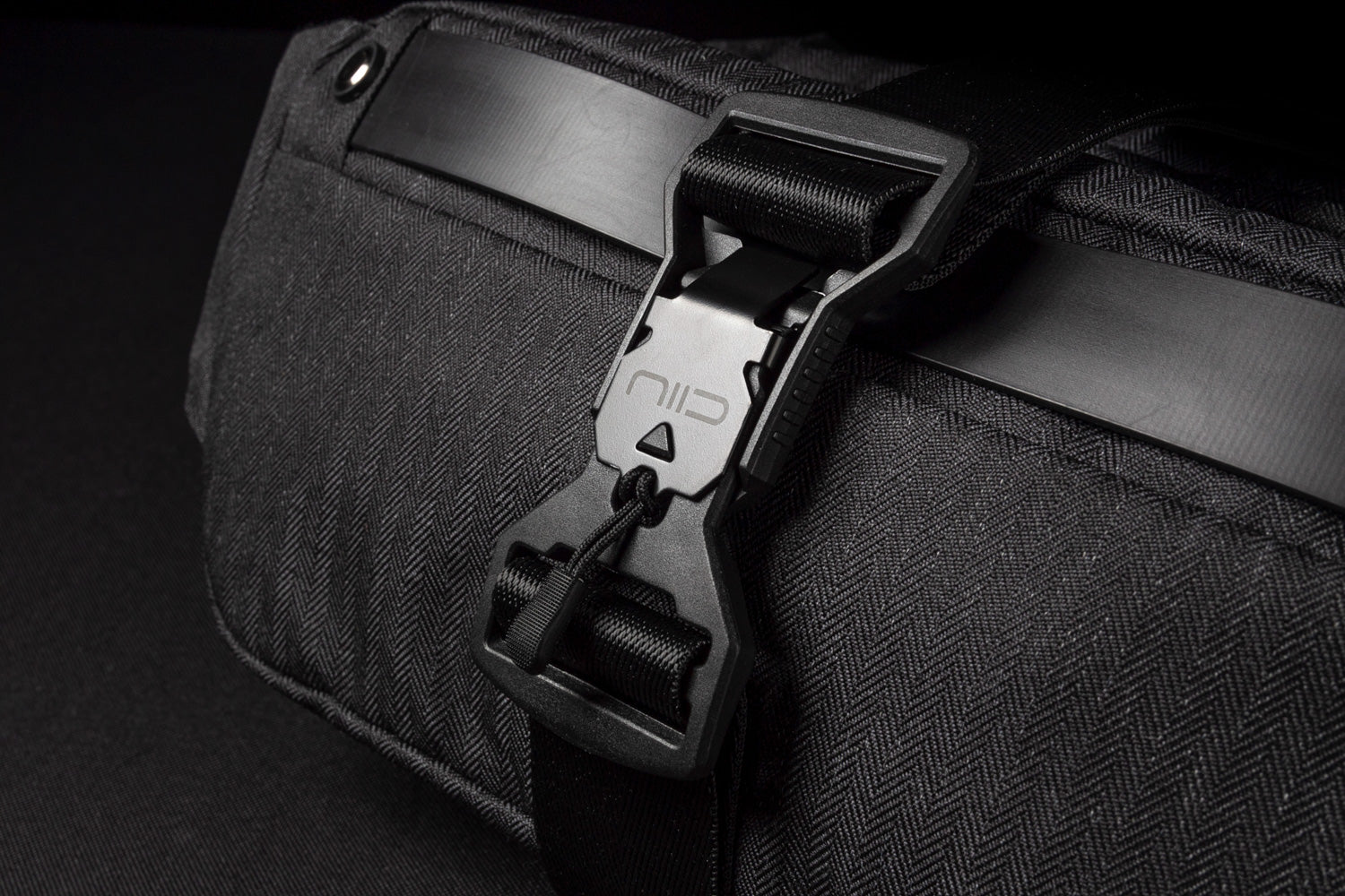 NIID X Urbanature R0 Radiant Chest Bag | NIID - Wake Concept Store