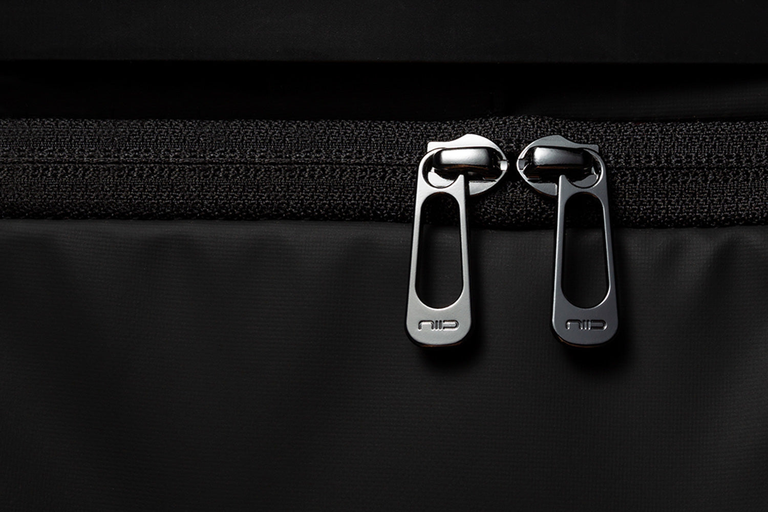 NIID X Urbanature R1 Radiant Urban Sling | NIID - Wake Concept Store