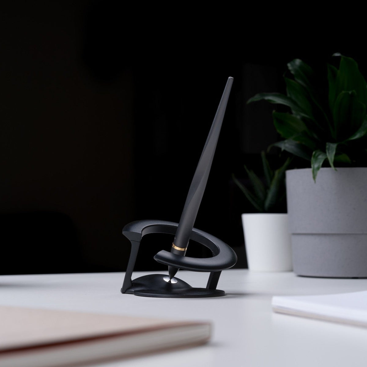 HoverPen 2.0 Interstellar Edition (18K Gold Plated) | Novium - Wake Concept Store