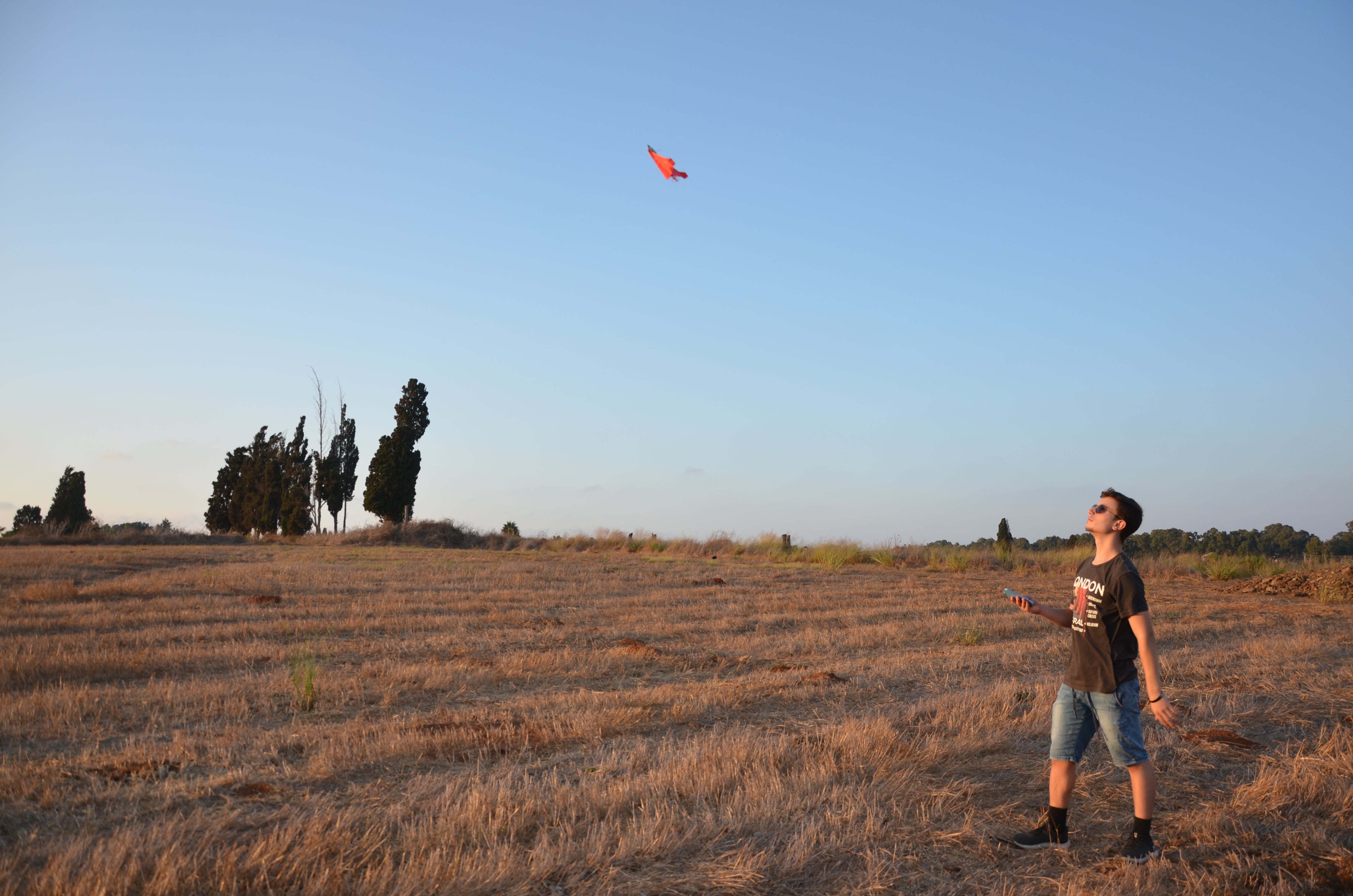 PowerUp 4.0 App Controlled Paper Airplane | PowerUp - Wake.HK
