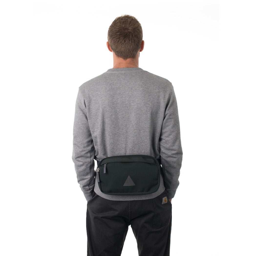 Arc Utility Crossbody Pack 4L | Utility Archive - Wake Concept Store