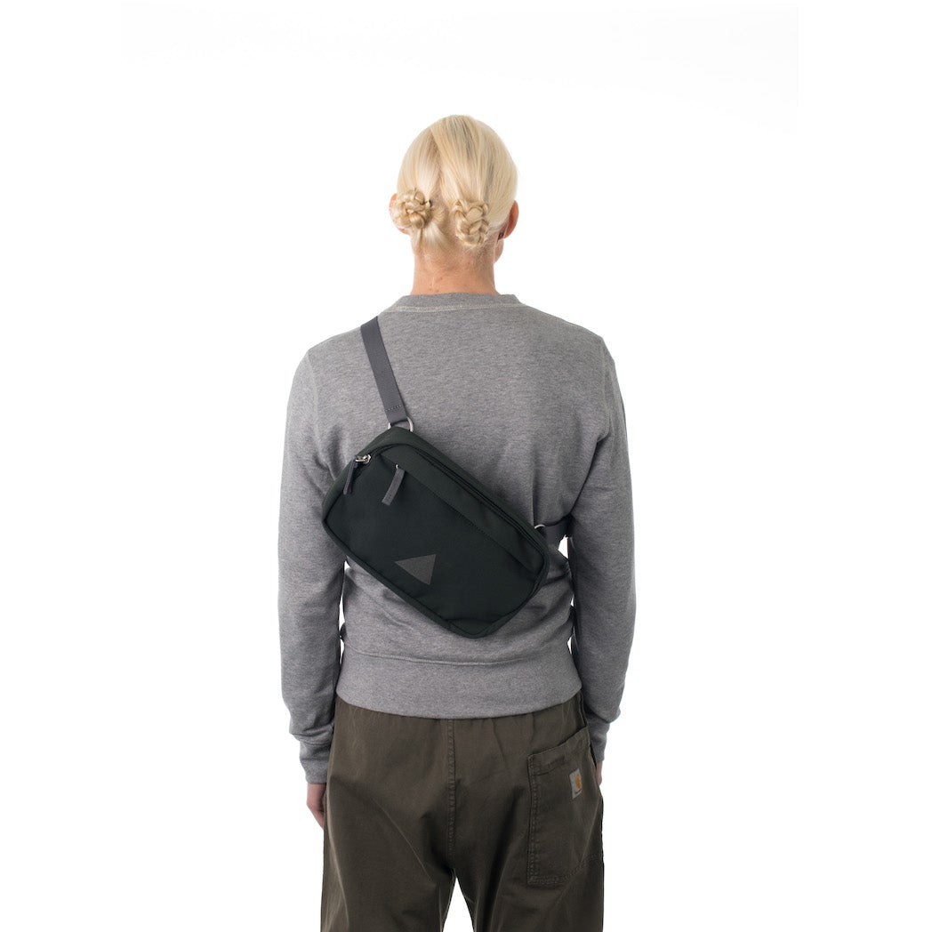 Arc Utility Crossbody Pack 4L | Utility Archive - Wake Concept Store
