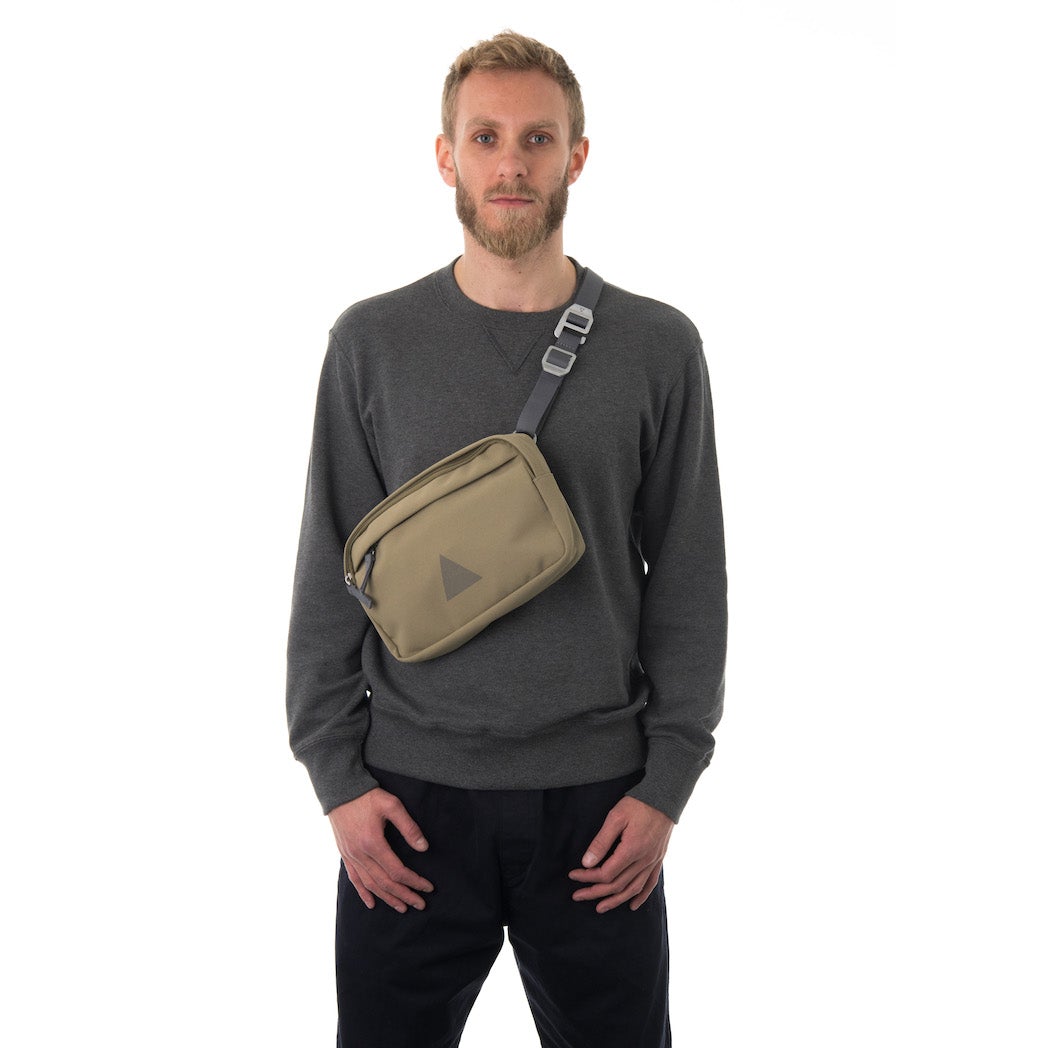 Arc Utility Crossbody Pack 4L | Utility Archive - Wake Concept Store