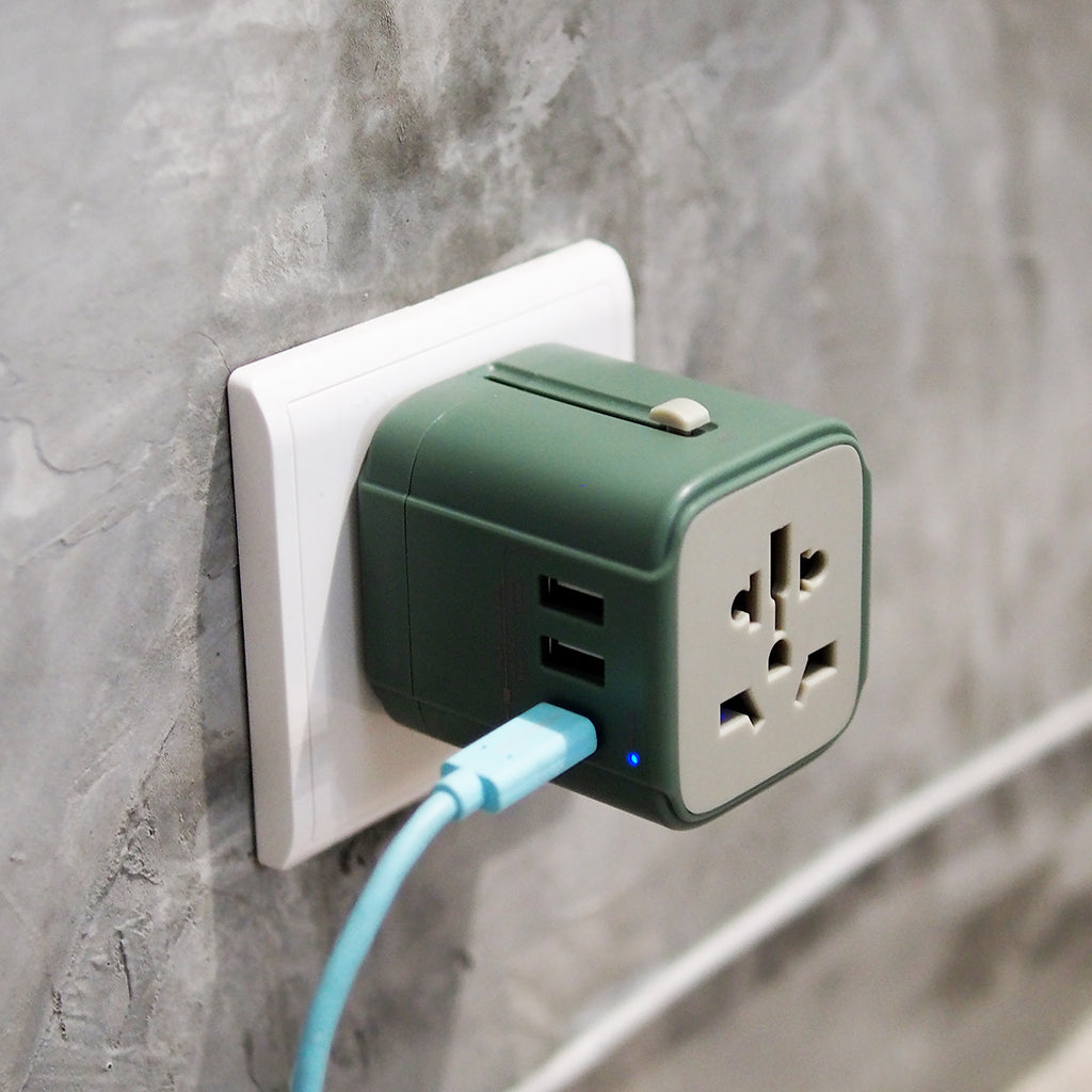 Bon Voyage Travel Adaptor with 4.5A Dual USB and USB-C connector | Monocozzi - Wake Concept Store
