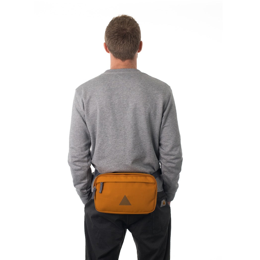 Arc Utility Crossbody Pack 4L | Utility Archive - Wake Concept Store