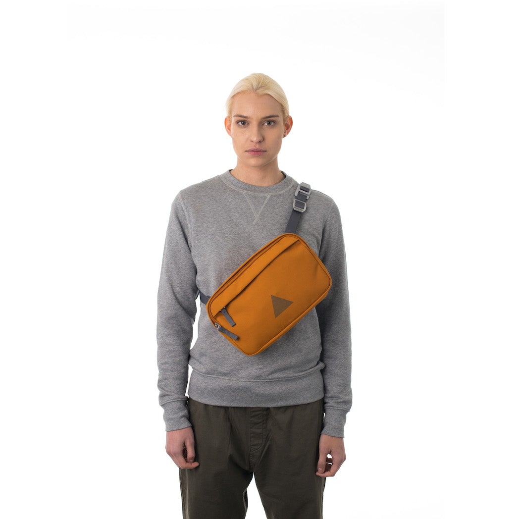 Arc Utility Crossbody Pack 4L | Utility Archive - Wake Concept Store
