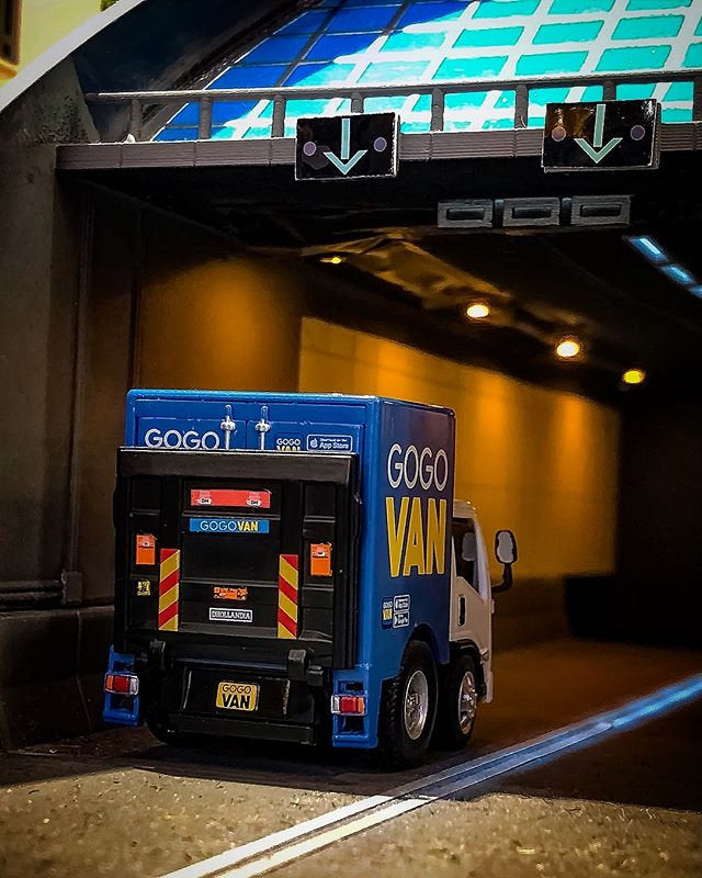 ISUZU N-Series 2006 Box Lorry Pro - Collectible Toy Car | TinyQ - Wake Concept Store