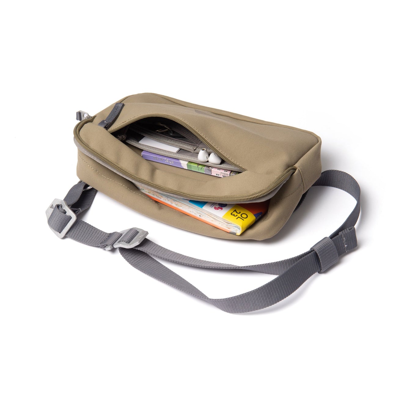 Arc Utility Crossbody Pack 4L | Utility Archive - Wake Concept Store
