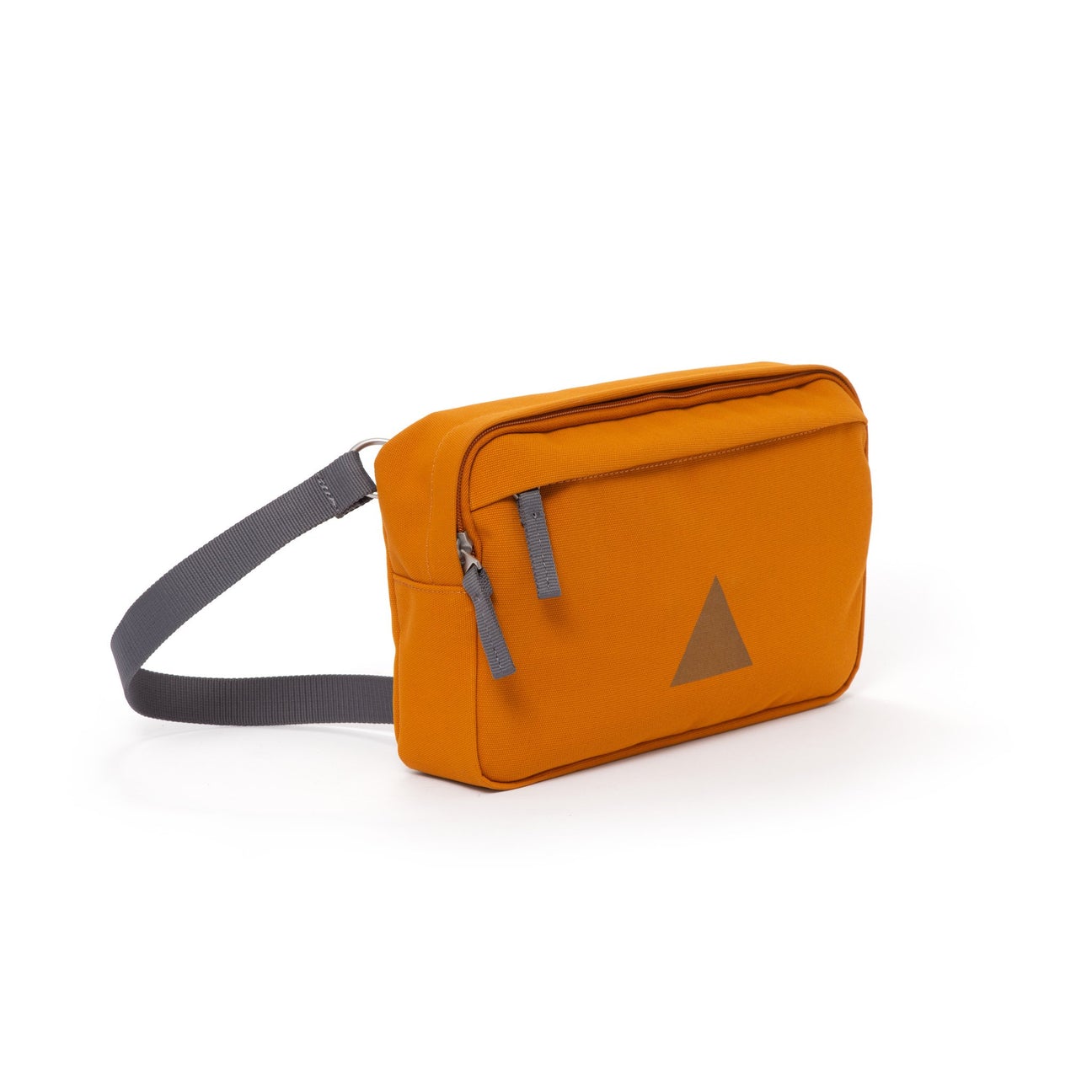 Arc Utility Crossbody Pack 4L | Utility Archive - Wake Concept Store