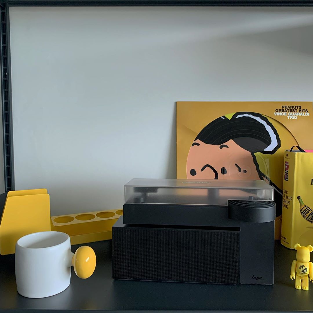 DUO Turntable with a Detachable Bluetooth Speaker | HYM Originals - Wake Concept Store