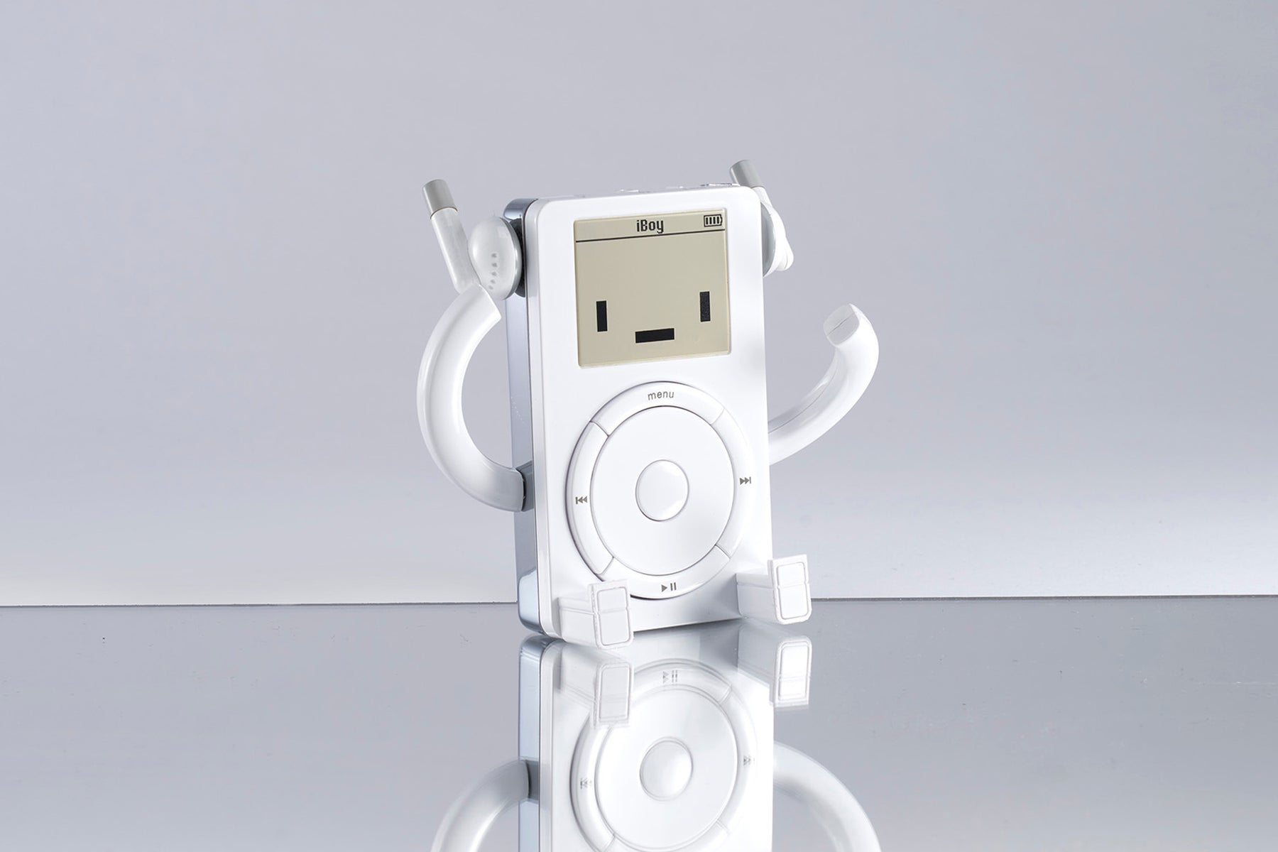 iBoy | Classicbot - Wake Concept Store