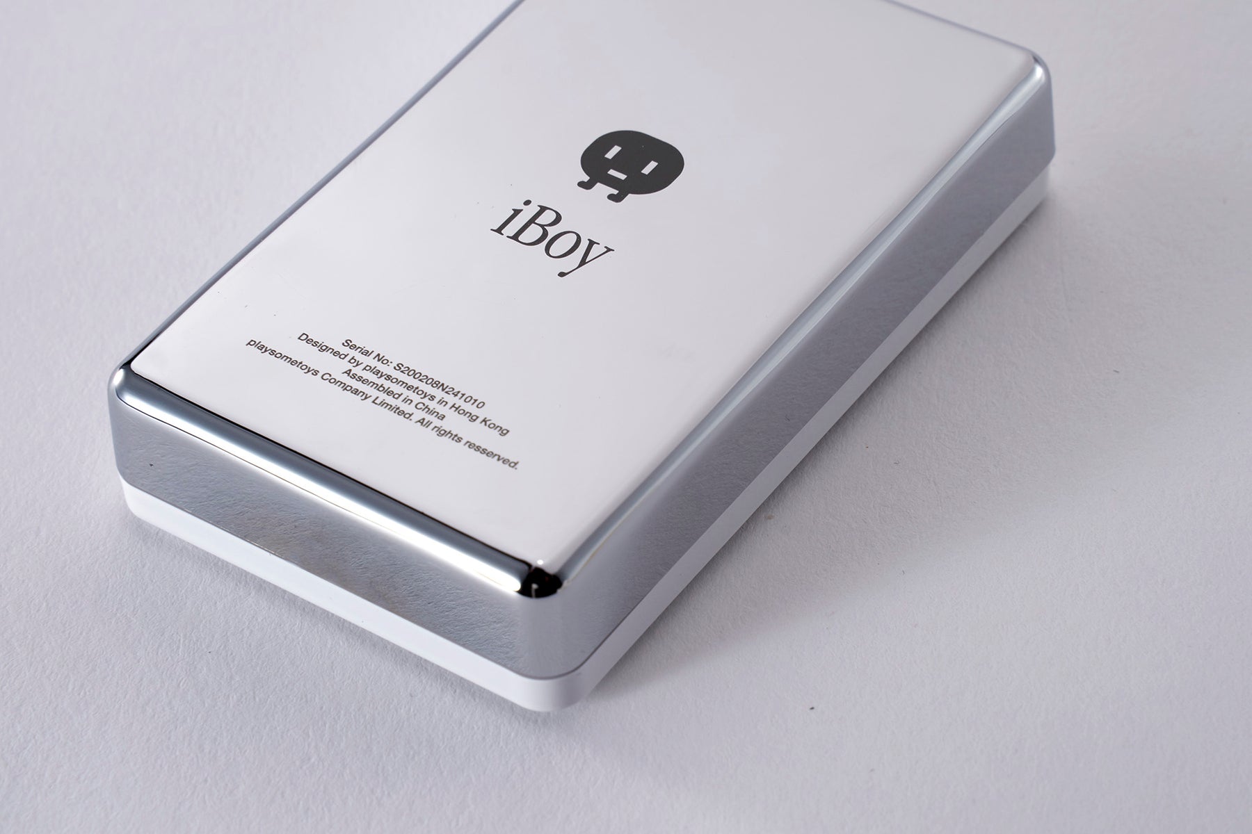 iBoy | Classicbot - Wake Concept Store