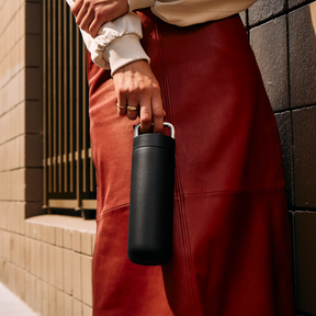 Carter Carry Water Bottle 20oz/591ml, Matte Black