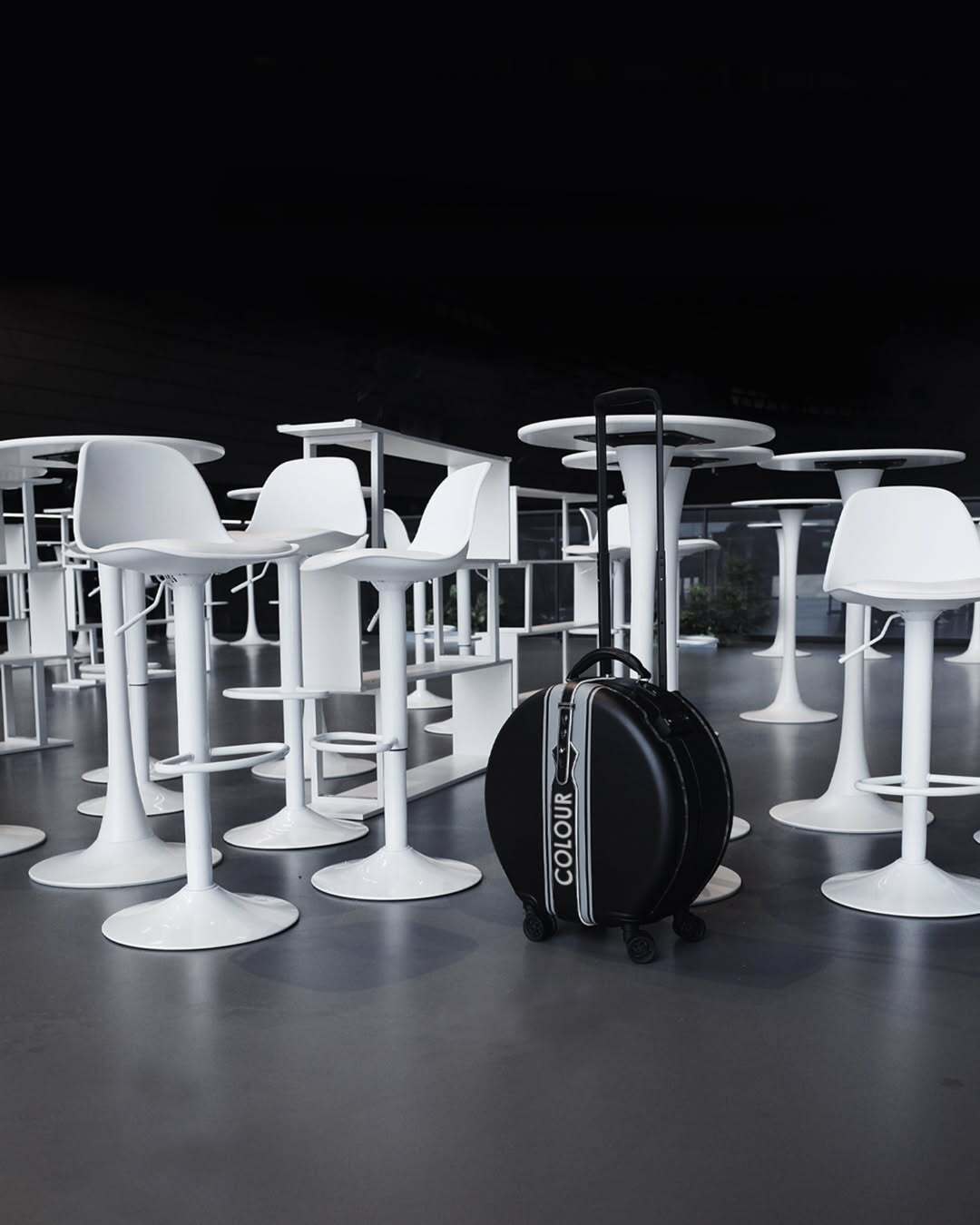 OOKONN Round 20" Carry-on Luggage, Bondage Grey Scale