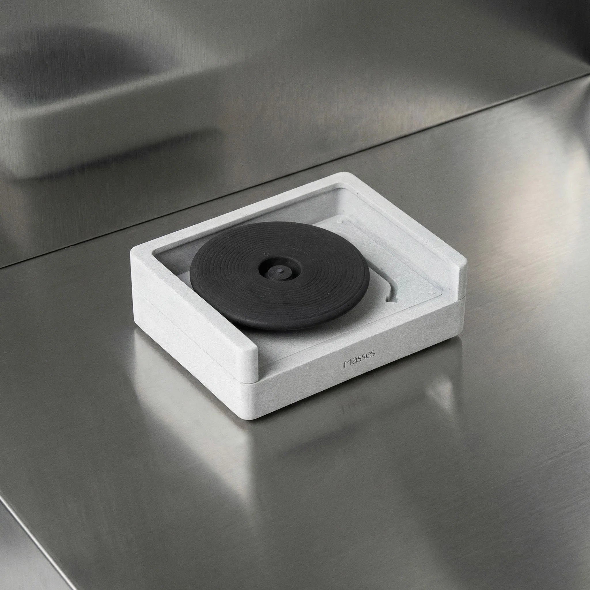 Groove Turntable Concrete Diffuser