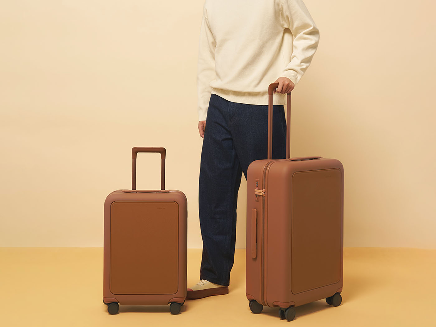 Moln Medium 68L Suitcase, Umber