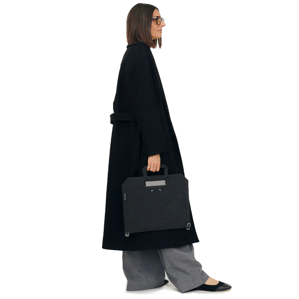 U Briefcase mode, Carry Handle, Ebony Black