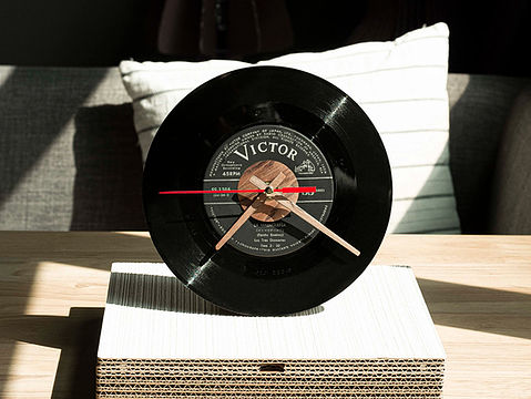Vinyl Re'clock | 1001 - Wake Concept Store  