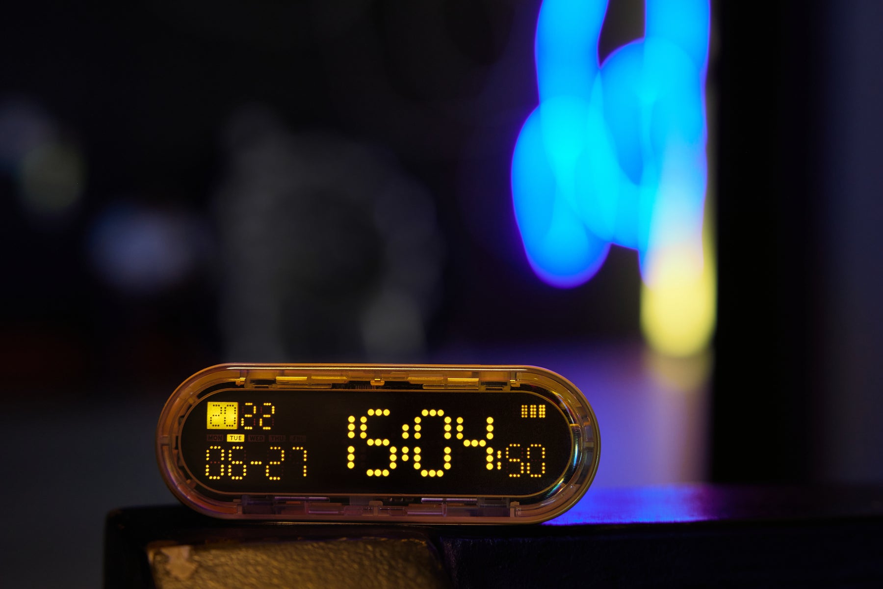 Capsule Gravity 3-in-1 Digital Timer Clock & Power Bank | Shargeek - Wake Concept Store  