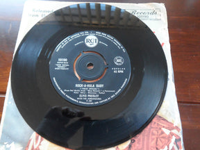 Elvis Presley : Can't Help Falling In Love / Rock-A-Hula Baby (7", Single, 3 P)