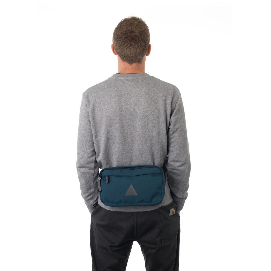 Arc Utility Crossbody Pack 4L | Utility Archive - Wake Concept Store  