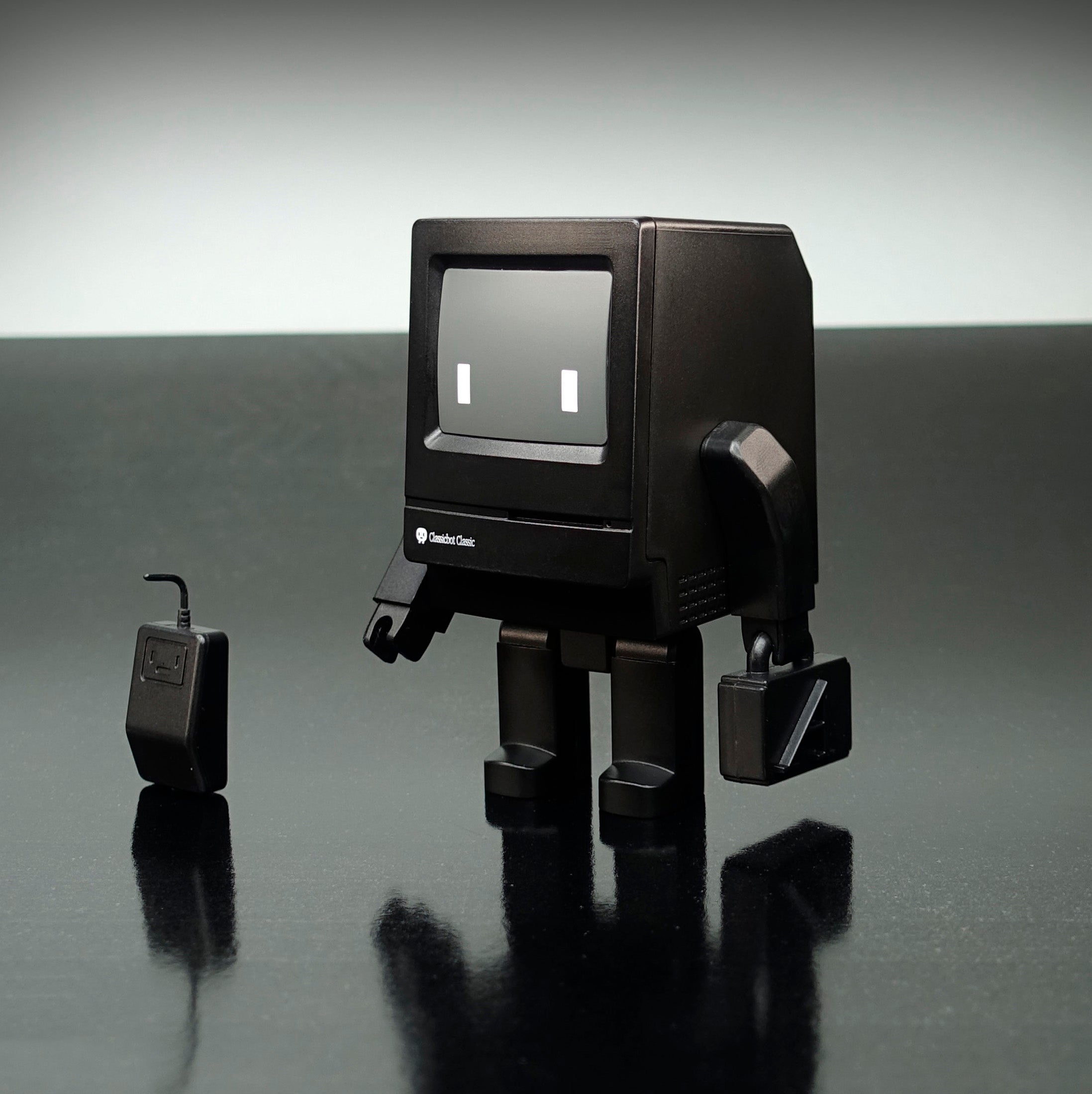 Classic Black | Classicbot - Wake Concept Store 