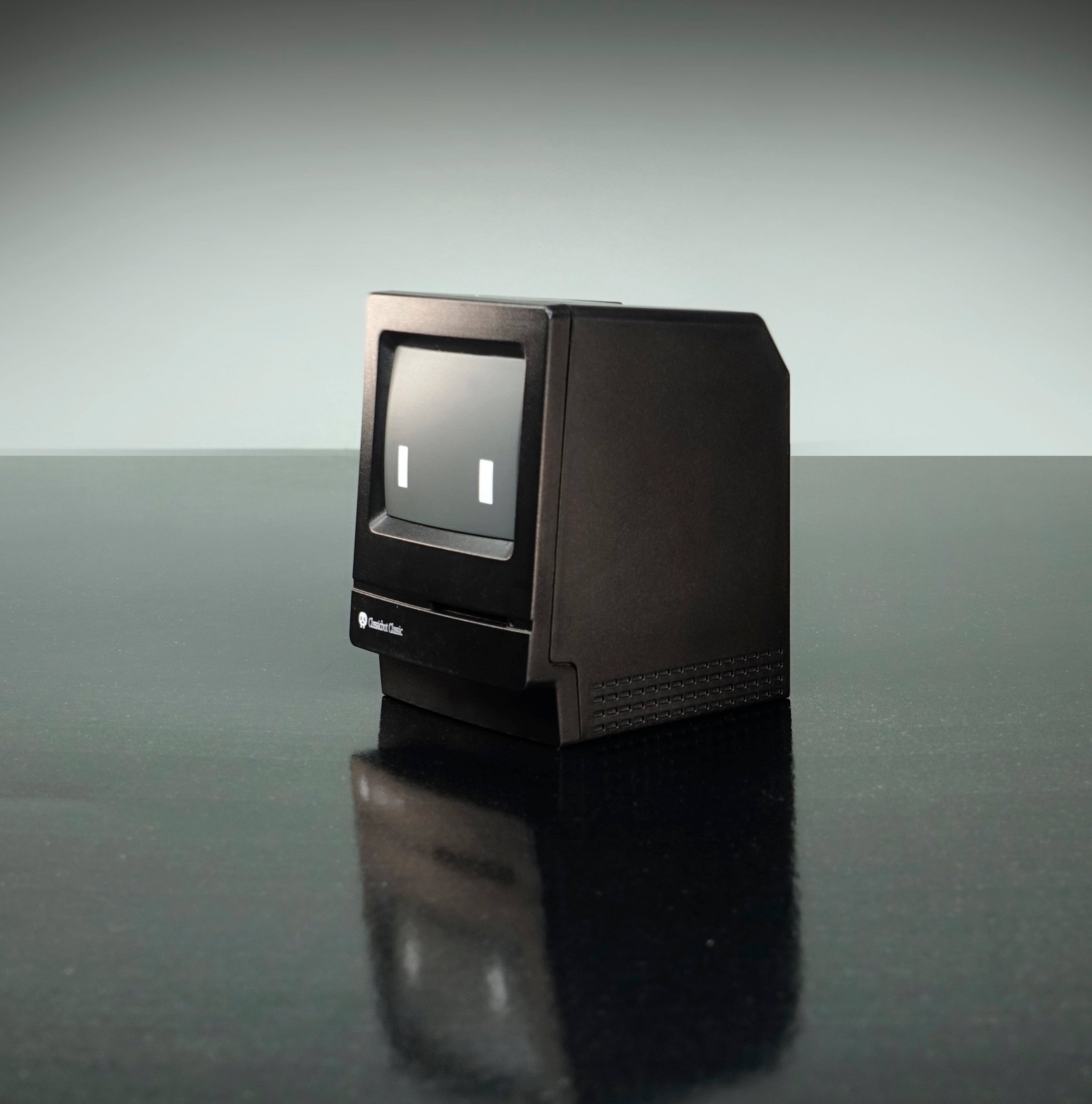 Classic Black | Classicbot - Wake Concept Store 