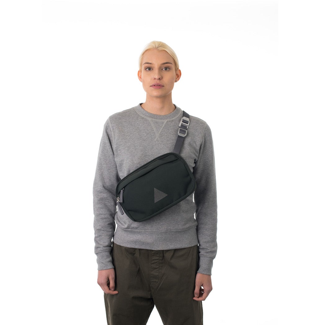 Arc Utility Crossbody Pack 4L | Utility Archive - Wake Concept Store  