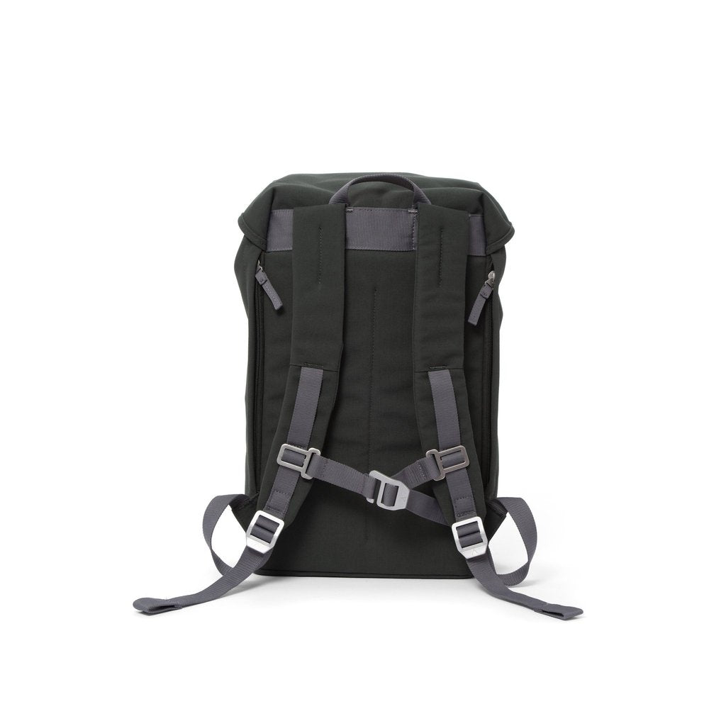 Tor Flap Backpack 25L | Utility Archive - Wake Concept Store  