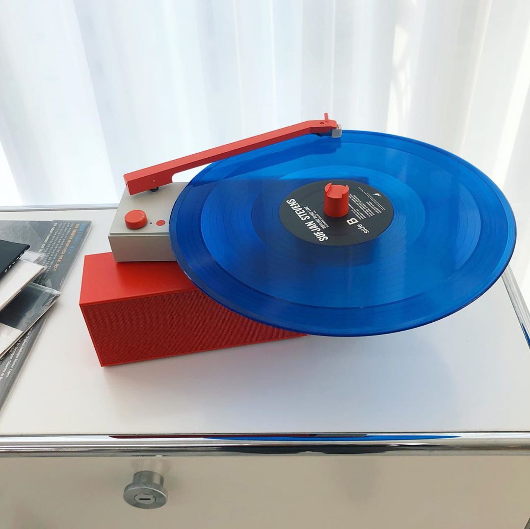 DUO Turntable with a Detachable Bluetooth Speaker | HYM Originals - Wake Concept Store  