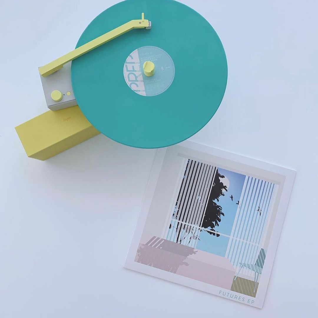 DUO Turntable with a Detachable Bluetooth Speaker | HYM Originals - Wake Concept Store  
